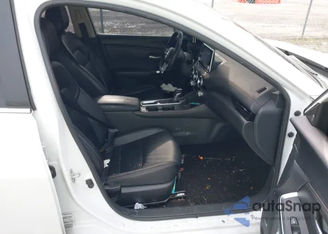 2023 Nissan Sentra Sr z USA, uszkodzony, nr VIN 3N1AB8DV0PY267385